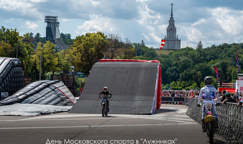 100-летие московского спорта прошло в Лужниках 1 июля 2023 года.jpg