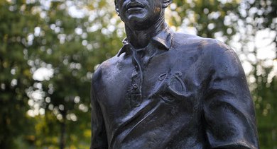 Лев Яшин (1929-1990)